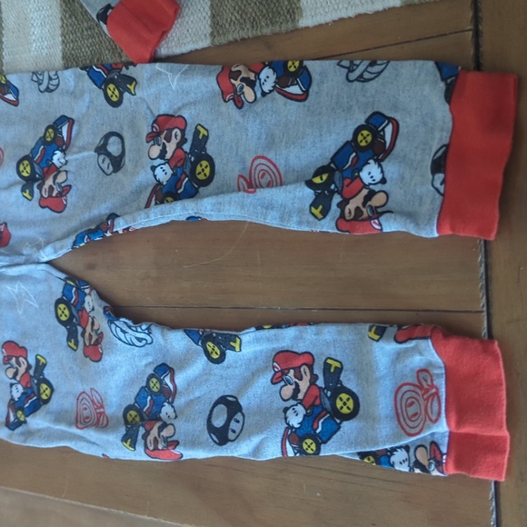 Mario Kart PJs - Picture 7 of 8